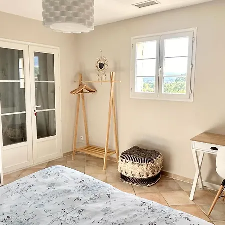 2 Hebergements - 10 Couchages - Parking, Piscine, Jacuzzi - Convivialite Apartment Roquebrune-sur-Argens